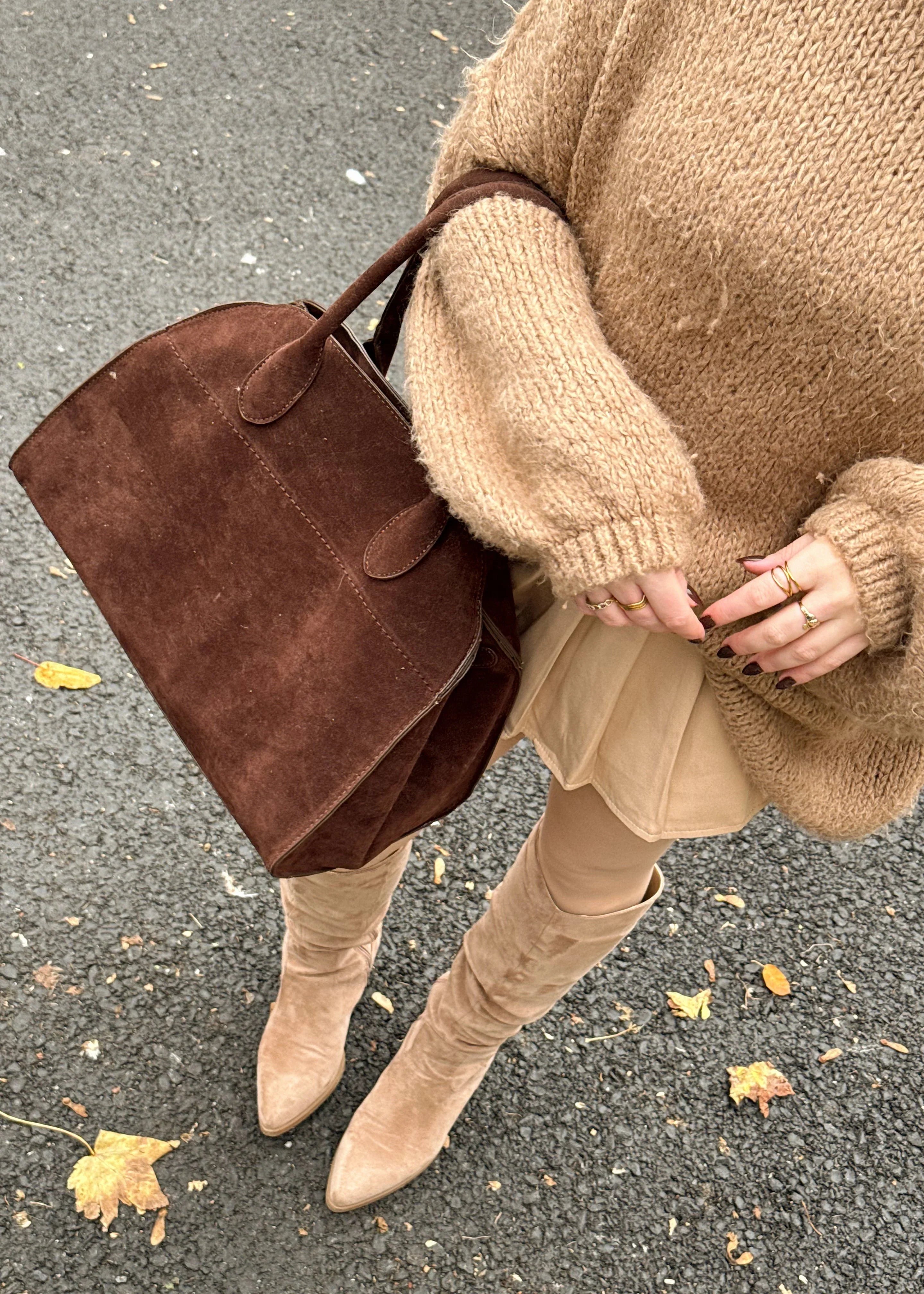 Esther | Tas